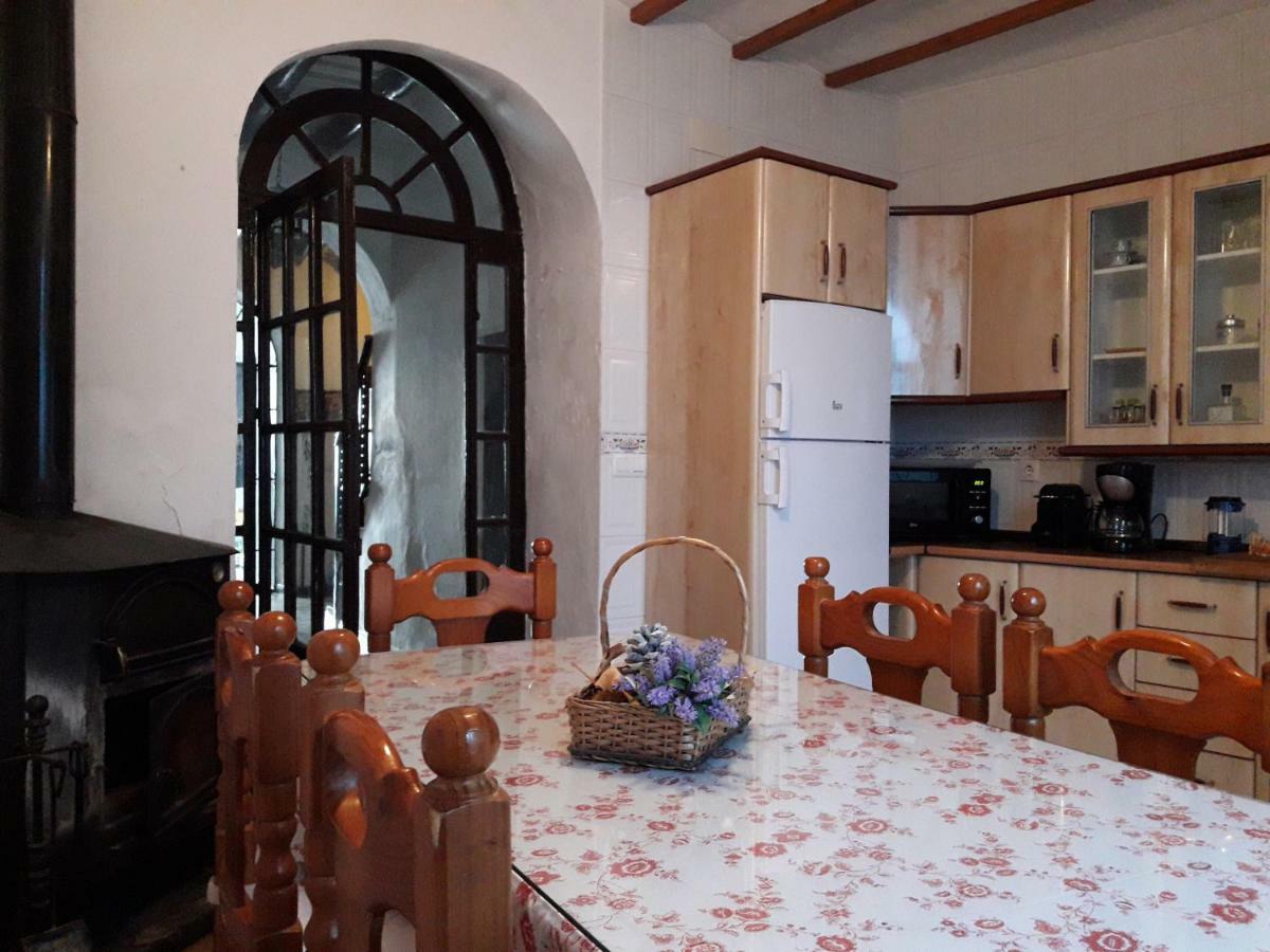 아레세나 Casa De La Abuela Pepi 게스트하우스 외부 사진